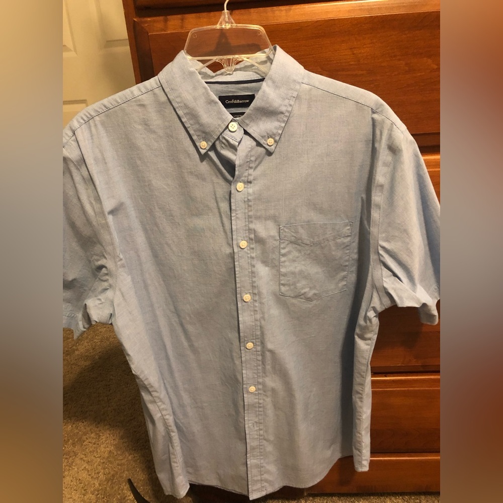 Croft and Barrow Blue Short Sleeve Button Down sz M